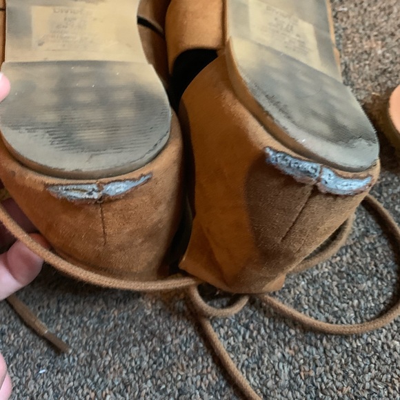 Gladiator sandals - Picture 1 of 4